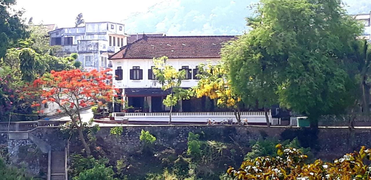 水明漾河景酒店 琅勃拉邦 外观 照片
